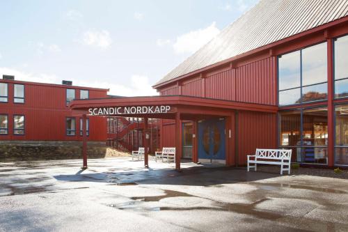 Nordkapp Hotel | Family-Friendly Stay at Scandic Nordkapp with Pets Welcome
