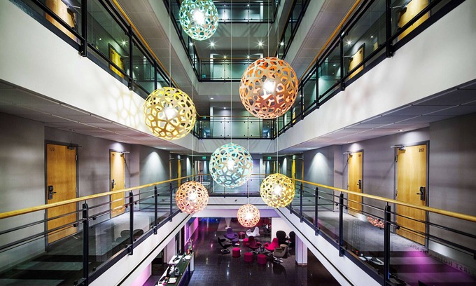 Sydhavnen Hotel | Discover Scandic Sluseholmen: Family-Friendly & Spa Retreat
