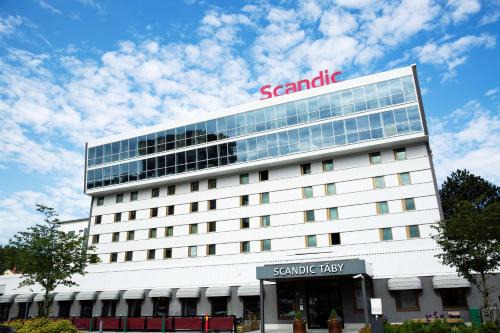 Taby Hotel | Inviting Scandic Täby: Pet-Friendly Stay with Great Amenities