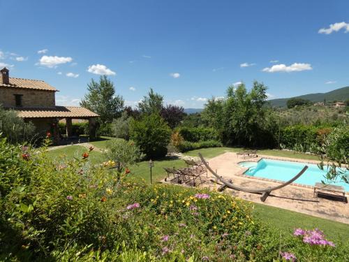 Tenaglie Villa | Scappo in Umbria, casale della quiete