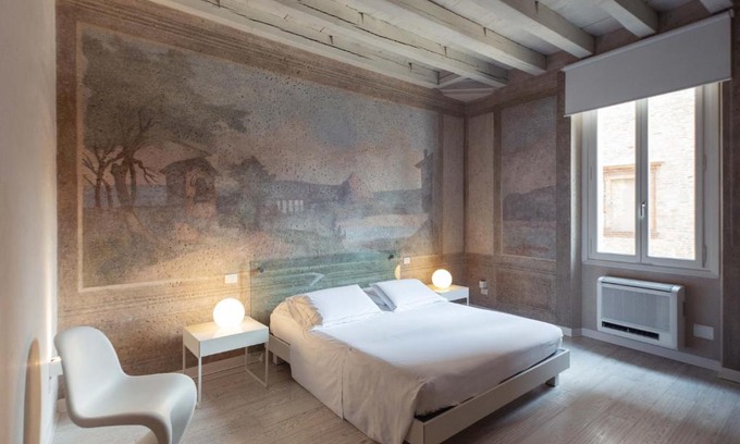 Old Town House | Pet-Friendly Scaravelli Residenza: Rated 9/10 for Comfort