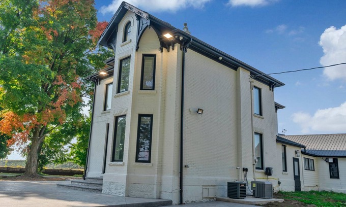 Halton Regional Municipality Other | Scenic 10 Acre Farm House - Host Your Event Here