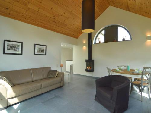 Stoumont House | Charming Countryside Cottage with Spa Near Liege