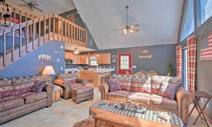 Upper Peachtree Cabin | Experience HighBearNation Lodge: Hiking, Spa & Pet Friendly
