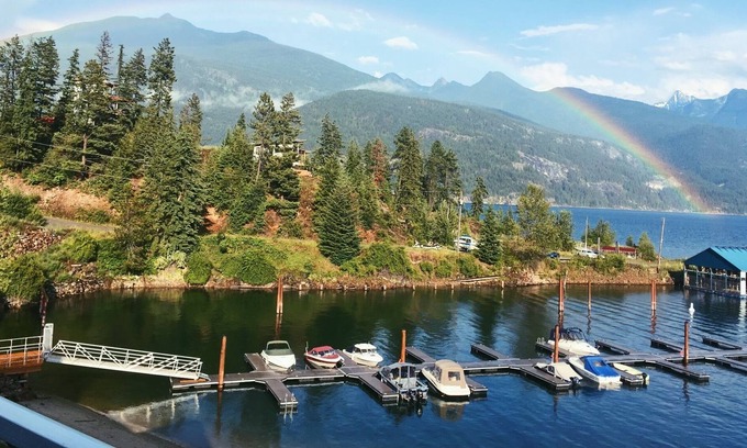 Kaslo Condo | SCENIC LAKESIDE CONDO in KASLO, BC