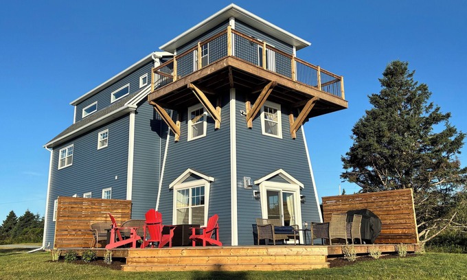 Seaforth House | Scenic Lighthouse at Seaforth