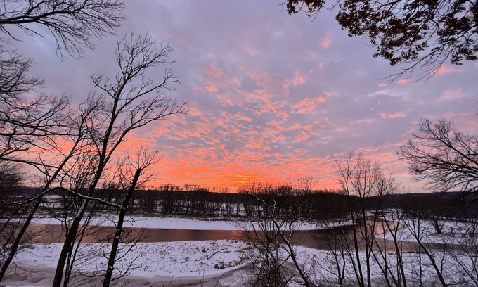 Somerset House | Idyllic St Croix River Islands: Family & Pet Friendly Retreat
