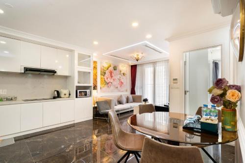 Phu My Hung Apartment | Idyllic Scenic Valley Serviced Apartment with Ocean Views