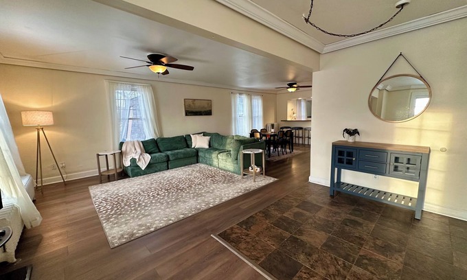 Ecorse Apartment | Scenic Waterfront Escape with Ocean View and Free Parking