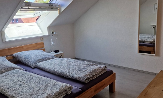 Konigstadten Apartment | Ideal 3-Room Apartment with Spa, Hot Tub & Central Location
