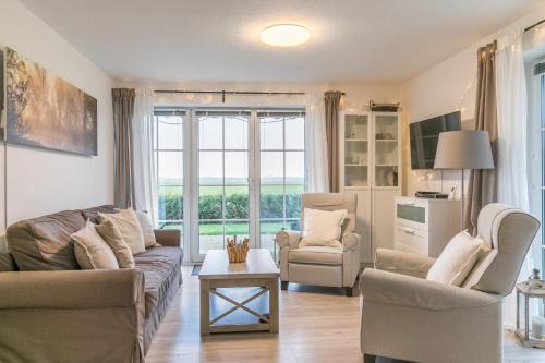 Westerdeichstrich Apartment | Beautiful View: 4-Star Family-Friendly Retreat Awaits