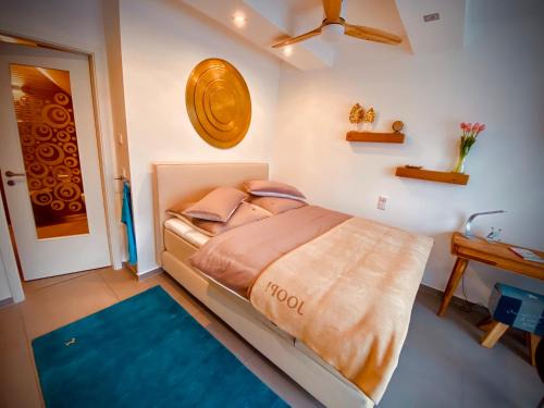 Rummelsburg Apartment | Experience Scenic Views in the Heart of Berlin - il sole