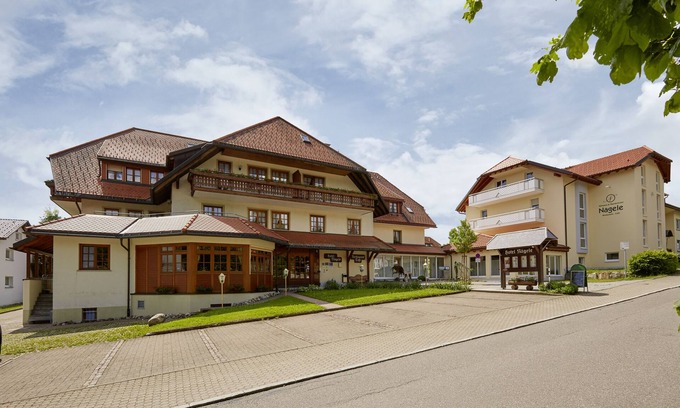 Hoechenschwand Apartment | Inviting Apartment in Our 4-Star Hotel for Family Getaways