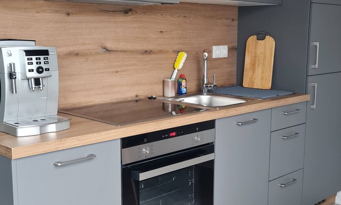 Erpel House | Pet-Friendly Getaway in Erpel Near Rheinsteig - 10/10 Rated