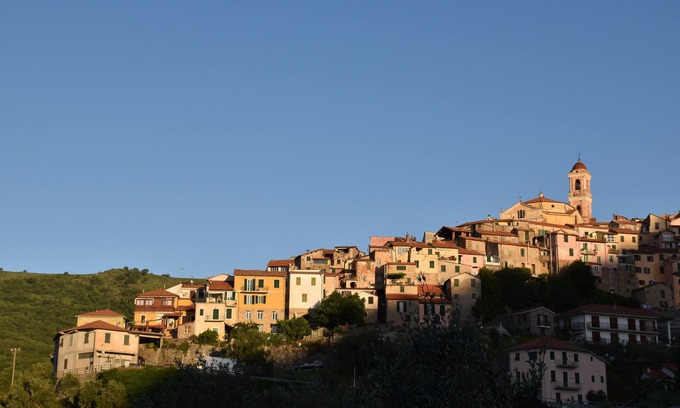 Boscomare Apartment | Serene Retreat in Ligurian Village with Ocean Views