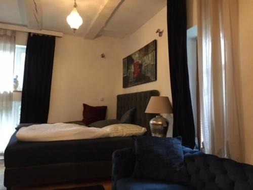 Region Hannover District Apartment | Charming Garden Apartment in Mariensee for Families
