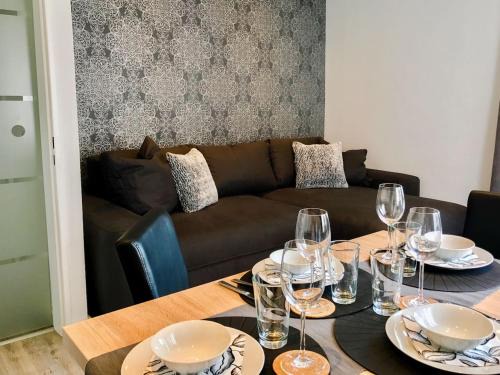 Mainz-Bingen Apartment | Modern Riverside Apartment with Balcony, Rated 9.4/10