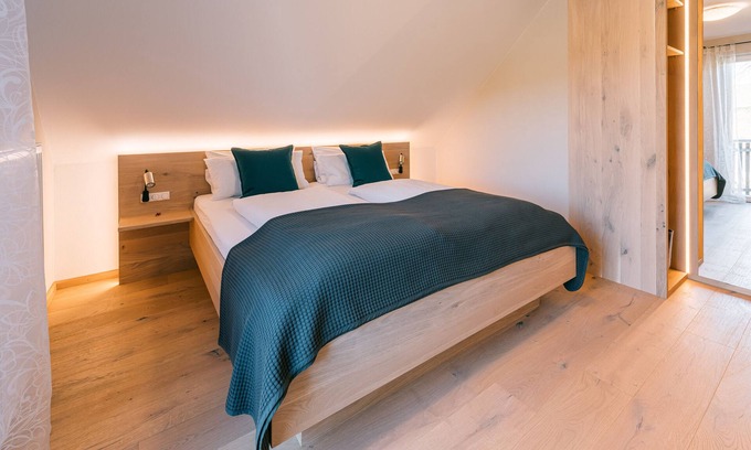 Neualbenreuth Apartment | Schöne Wohnung mit Kuschliger Galerie