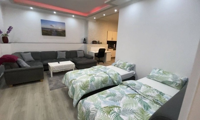 Selb Apartment | Cozy Apartment Near City Center with Pool & Family Amenities