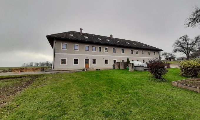 Holzhausen Apartment | Cozy Retreat at Bauernhof - Pet & Child Friendly Stay