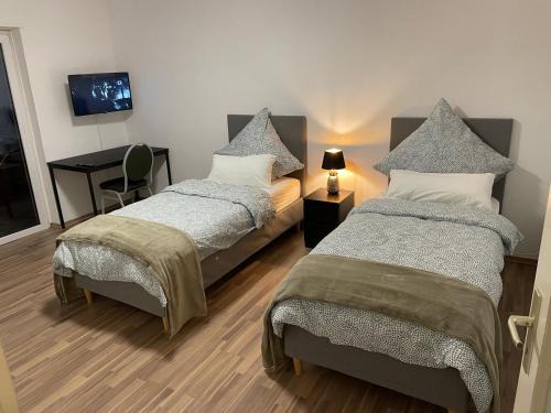 Rheinau Apartment | Family-Friendly Stay at Schöne Wohnung in Mannheim