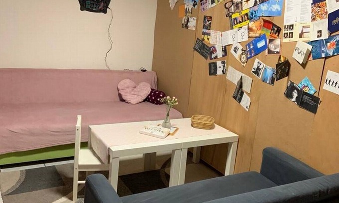 Vorstetten Apartment | Cozy Room with Living Space and Extra Bathroom, Rated 9/10