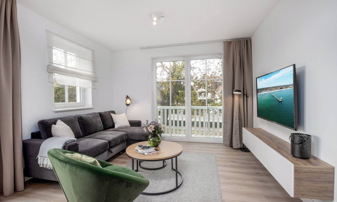 Groemitz Apartment | Top-Rated Oceanfront Escape with Free Wi-Fi and Spa