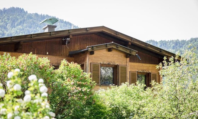 Scharnitz Ski Chalet | Scharnitz Chalet: Perfectly Equipped Pet-Friendly Retreat