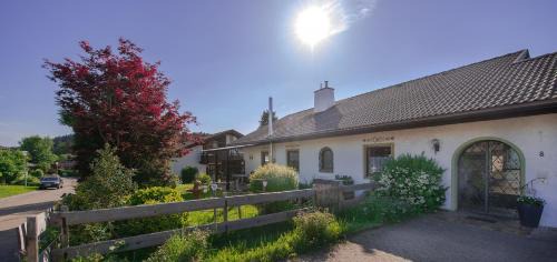 Scheidegg Apartment | Pet Friendly Retreat at Scheidegg unterm Kreuzberg, 10/10 Rated