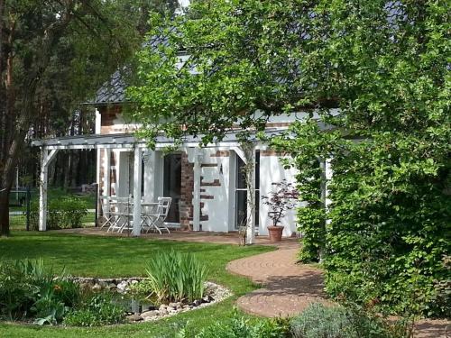 Laasow Apartment | Discover Scheunenhaus Kienspan: Pet-Friendly Retreat Awaits