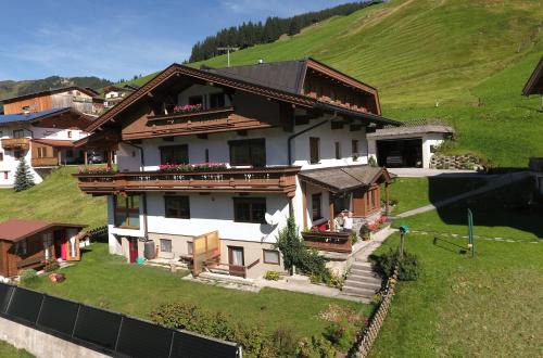 Vorderlanersbach Apartment | Oceanfront Scheurerhof: Rated 9.5/10 for Family Fun