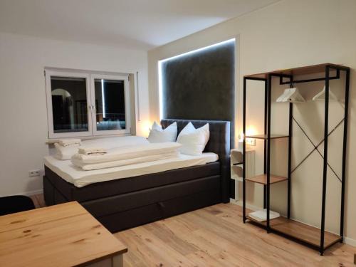 Grombuhl Apartment | Modern Apartment Close to the City - Family Friendly Stay