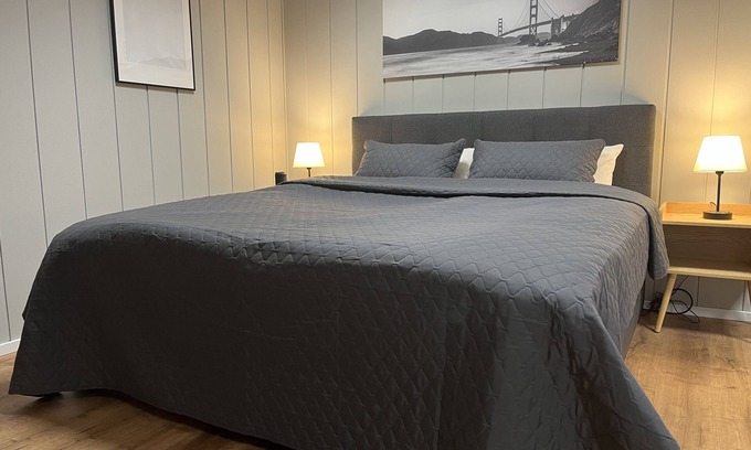 Niederweimar Apartment | Pet-Friendly Studio Weimotel by the Lake - Guest Rated 10/10