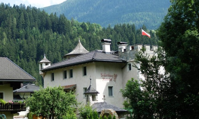 Zell am Ziller Apartment | Family-Friendly Stay at Schloßburg Reiserhof - 9.2/10 Rating