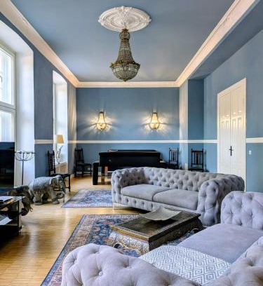 Badow Apartment | Family-Friendly Schloss Badow with Pet and Kitchen Amenities