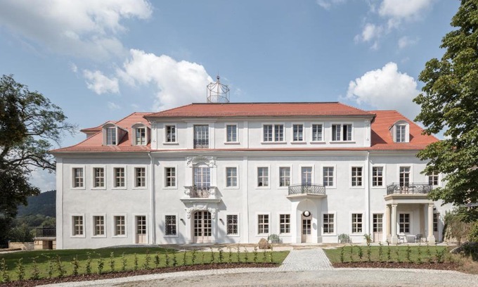 Prossen Apartment | Experience Comfort at Schloss Prossen - 4-Star Retreat