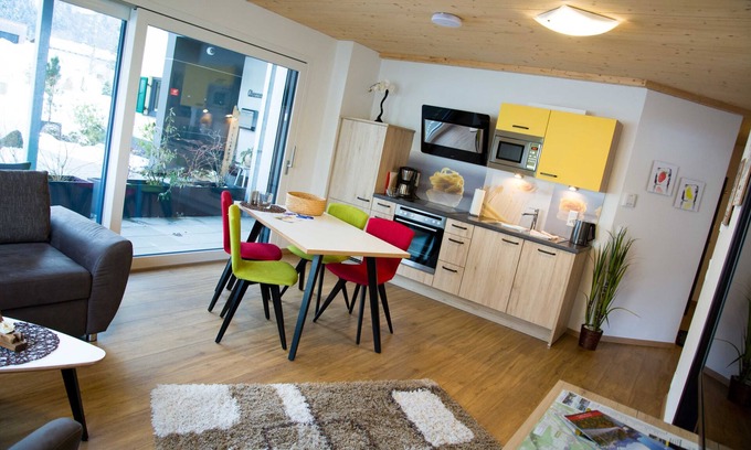 Ehenbichl Apartment | Discover Schlossapart: Family-Friendly Alpine Retreat