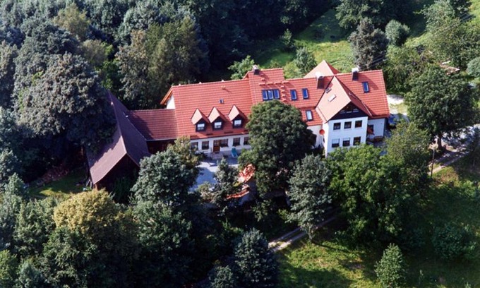 Marktrodach Apartment | Family-Friendly Schlossberghof: 4-Star Comfort Awaits