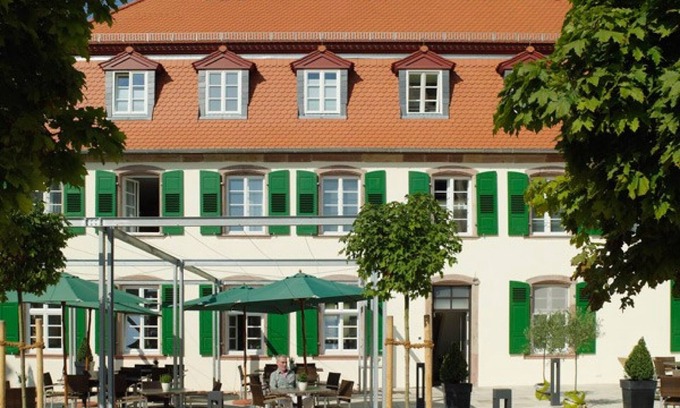 Bad Bergzabern Hotel | Relaxing Retreat at Schlosshotel Bergzaberner Hof