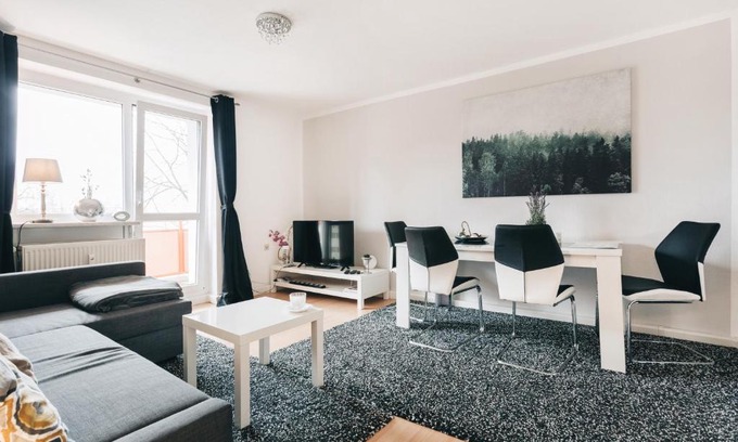 Suedvorstadt Apartment | Cozy Central Apartment with Child-Friendly Amenities