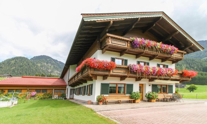 Waidring Bed & Breakfast | Inviting Schneiderbauer: Family and Pet Friendly Stays