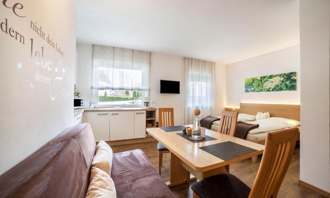 Rabla Apartment | Pet-Friendly Schnitzer Ferienwohnung Holunder Awaits You