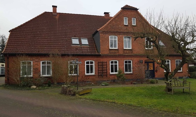 Leussow Apartment | Cozy Apartment Steps from Lübtheener Heide, Guest Rated 9.8