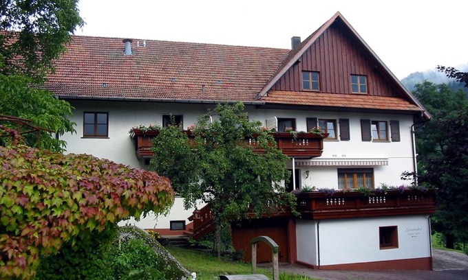 Busterbach Apartment | Pet-Friendly Getaway at Schnurrenhof with High Ratings