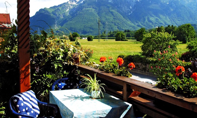 Wals-Siezenheim Apartment | Ideal Base for Exploring Mozart's City - Rated 9.8/10