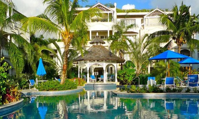 Schooner Bay Condo | Beach Front Schooner Bay 105 with Pool & Ocean Views