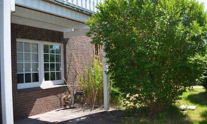 Wangerland House | Cozy Schooner in the Shiphouse with Family-Friendly Amenities