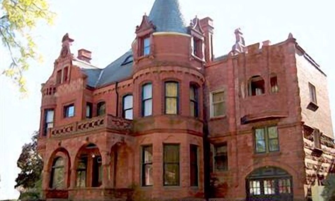 Concordia Bed & Breakfast | Discover Schuster Mansion Bed & Breakfast with Delightful Breakfast