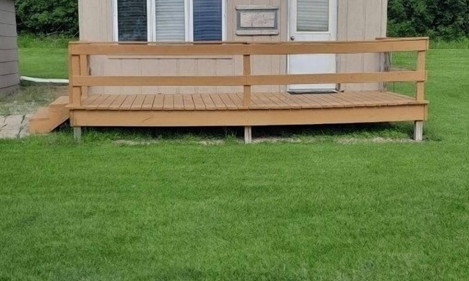 Omro Cabin | Explore Schuster's Fox River Resort with Kitchen Amenities