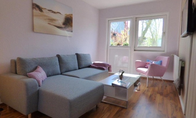 Albertsdorf Apartment | Family-Friendly Stay at Schwalbennest 1 with Kitchen Access